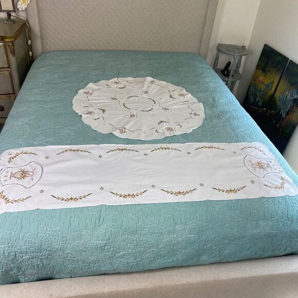 Vtg Tablecloth and Runner crochet embroidered cross stitch - Picture 1 of 8